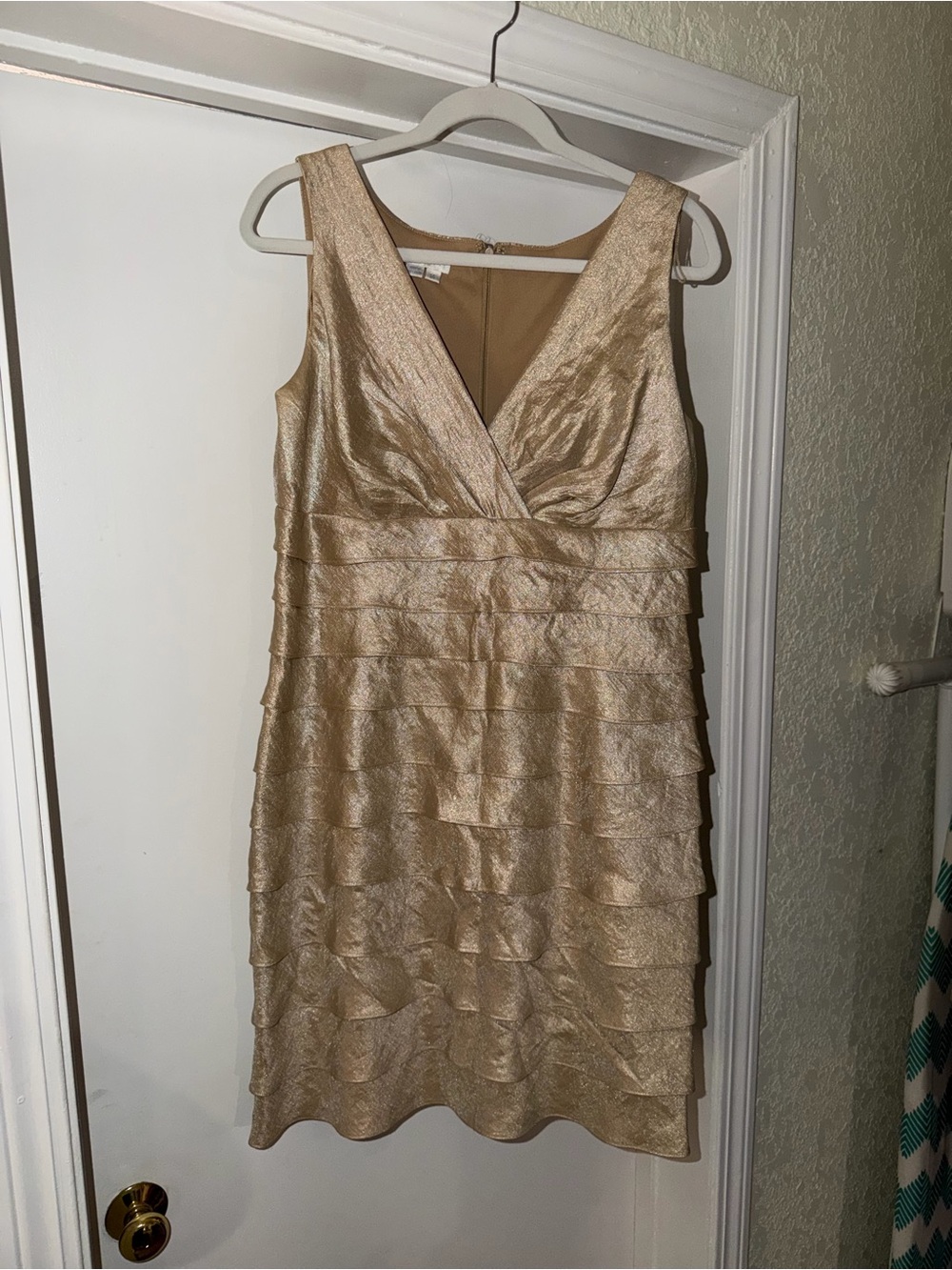 London Times Gold Tiered V-Neck Midi Dress